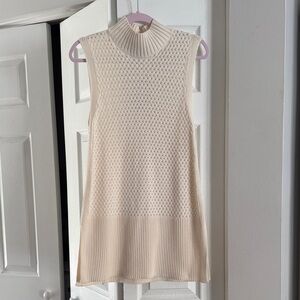 White House Black Market Textured Knit Top in Cream size s